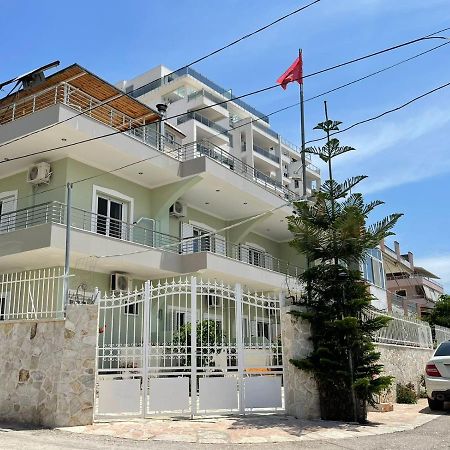 Villa Xhevdet Sarandë 외부 사진