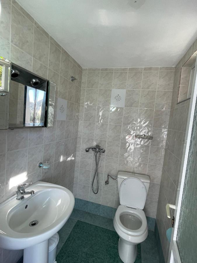 Villa Xhevdet Sarandë 외부 사진